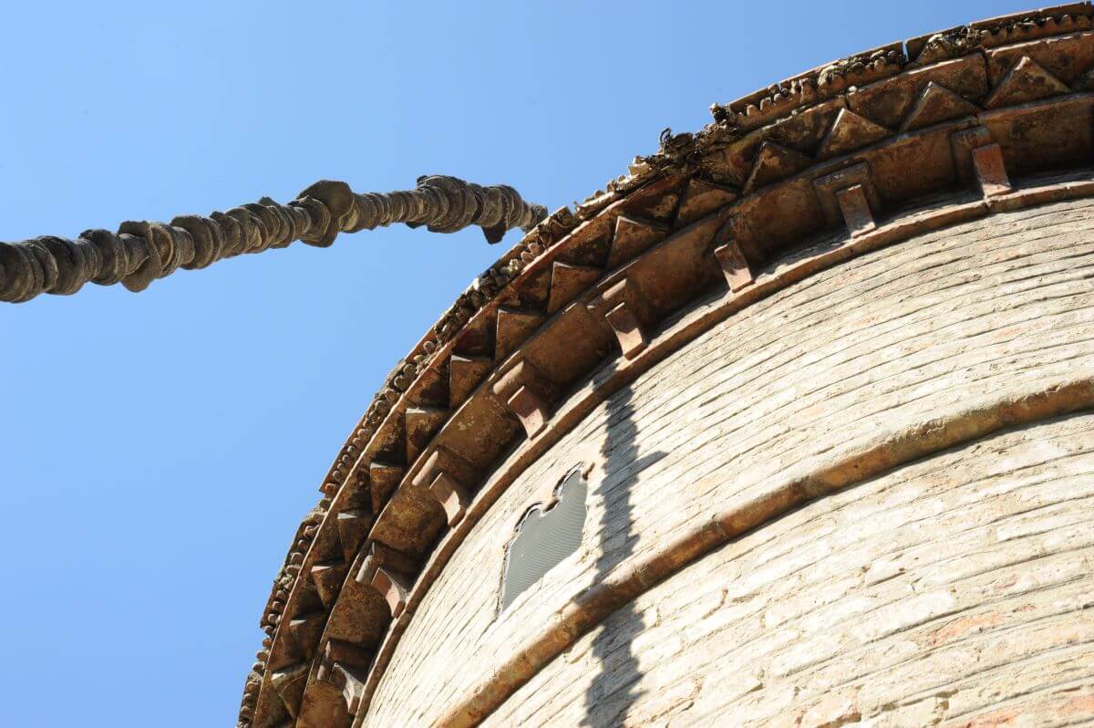 Dettaglio dell'opera Rampicante d'Amore di Felice Nittolo.