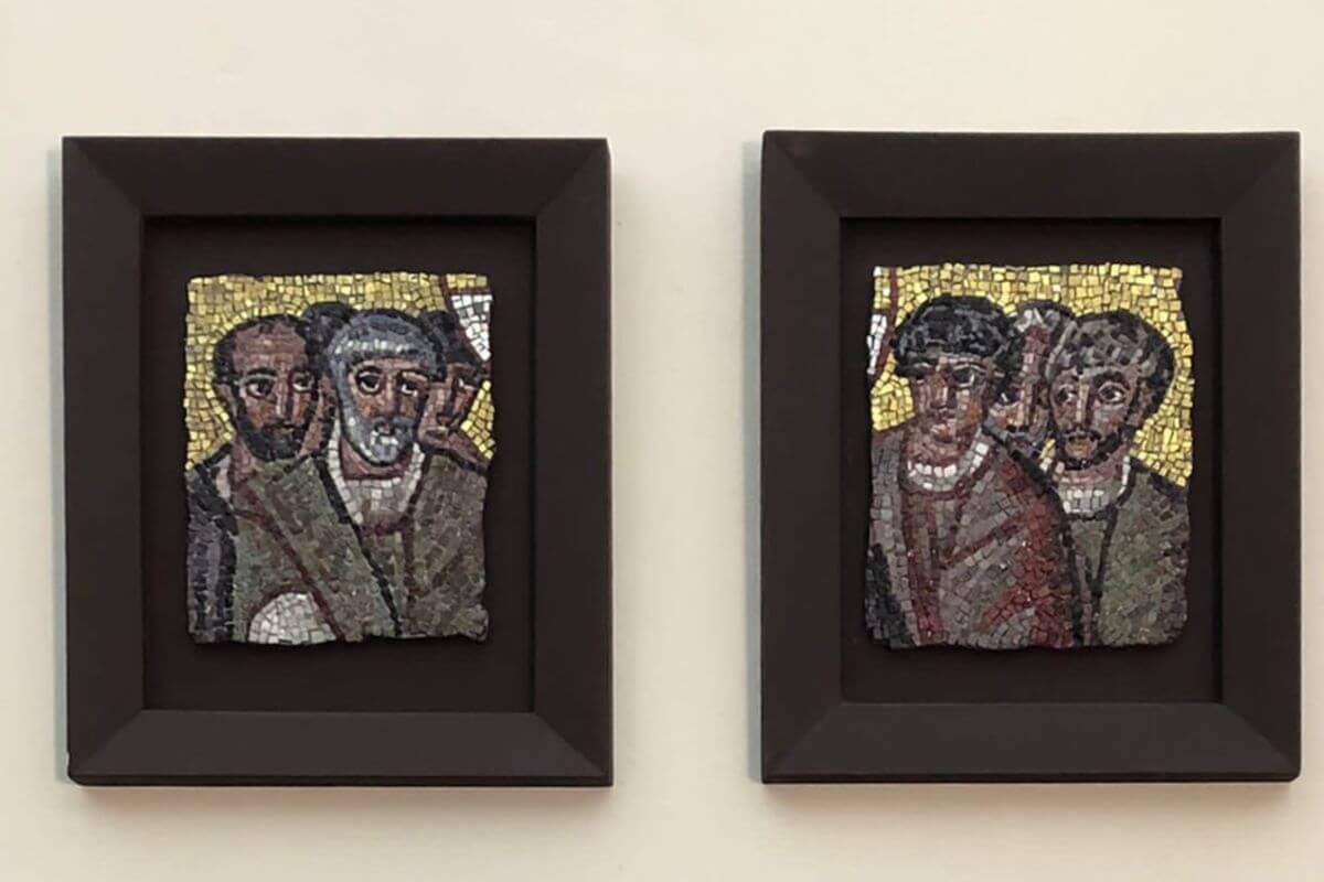 Due copie di mosaici antichi